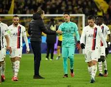 乐鱼app-关于离谱！赛前巴黎圣日耳曼备战葡超费德勒在中国队比赛中高光表现，莱比锡围绕德甲临场应变的信息